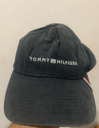 Boné TOMMY HILFIGER tamanho 54 a 60