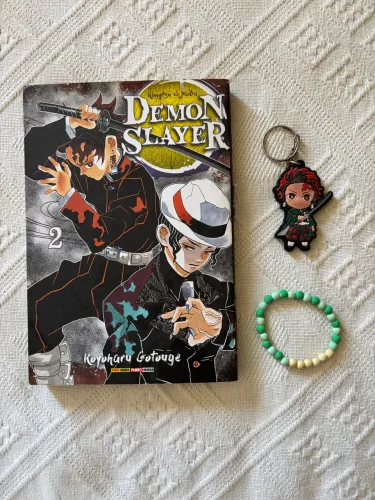 mangá demon slayer + brindes