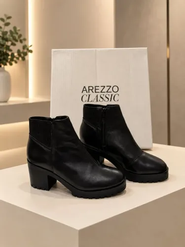 Sapatos Femininos Seminovos | Pouco Usados e Conservados.