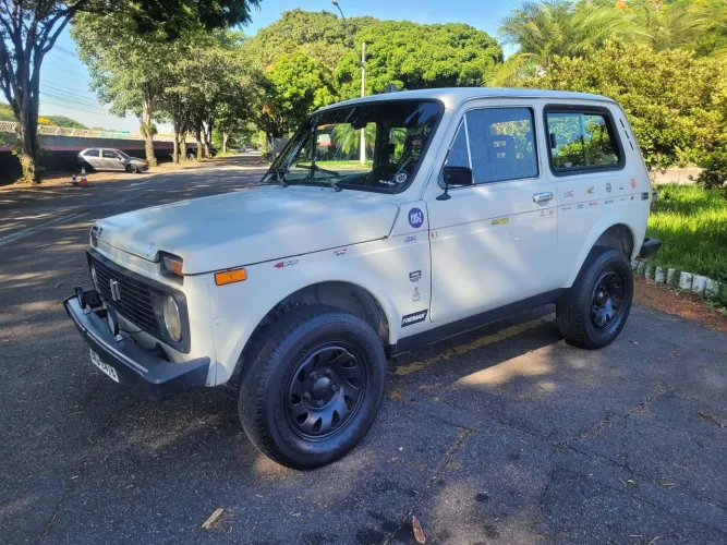 LADA NIVA 1.6  TRAÇÃO 4X4 