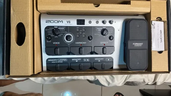 Pedaleira Zoom V6 Processador Para Voz (usado)