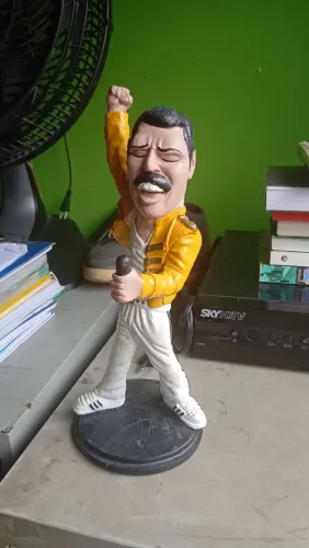 Estátua Freddie Mercury 