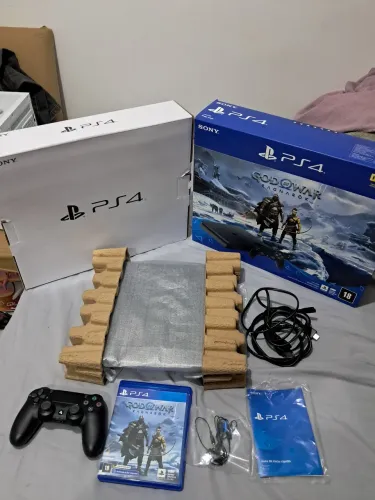 Ps4 impecável usado pouquíssimo