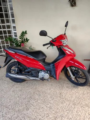 Biz vermelha 125
