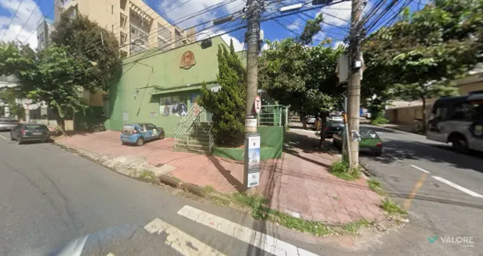 Lote comercial para alugar no Carmo