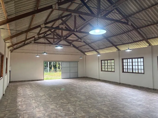 Pavilhão/Galpão Comercial
