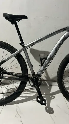 Mountain Bike 12v shimano deore