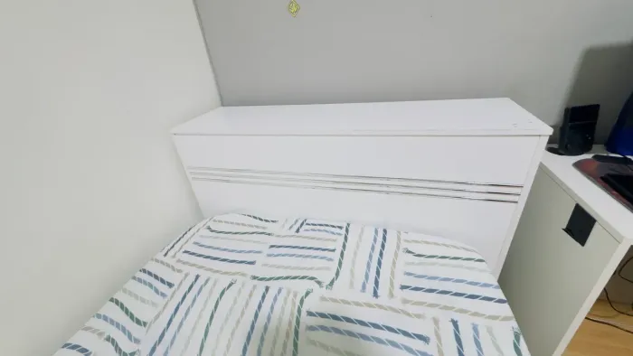 Cama de solteiro com baú e gaveta e colchão 