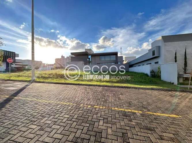 Terreno em condomínio à venda, Laranjeiras - Uberlândia/MG