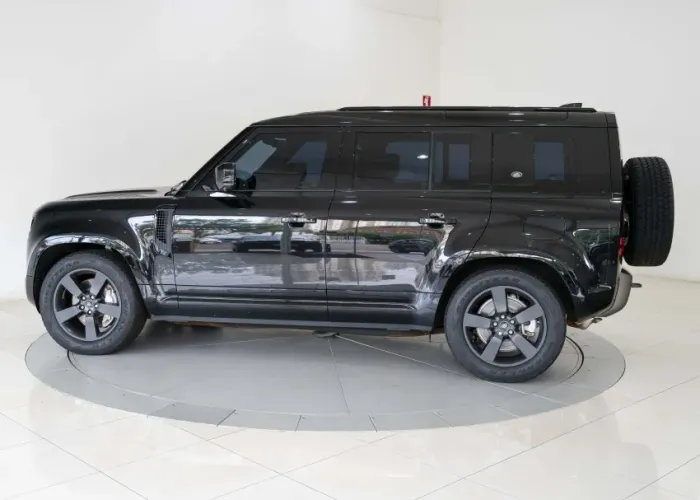 Land Rover Defender Defe. 110 X-dy HSE P400e Aut. (hib.) 2024