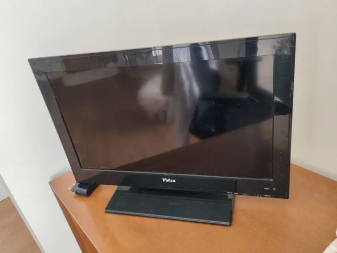 TV Philco PH24D21D - monitor/televisor LED de 24 polegadas