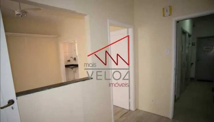 Kitnet/Conjugado - / Residencial / Centro
