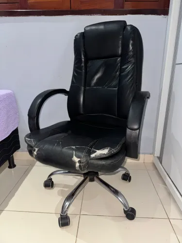 Cadeira de Escritório Giratória