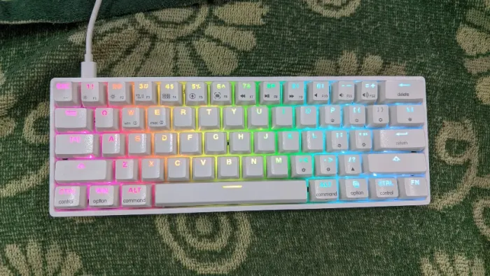 Teclado gamer óptico Skyloong gk61 Usado - Excelente estado!