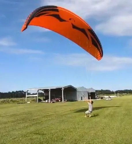Equipamento completo de voo de parapente vendo/troco 