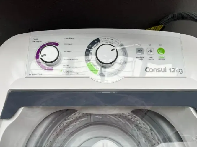 Máquina de lavar, marca Consul, 12kg, 2 anos de uso apenas