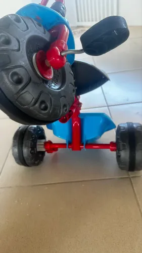 Triciclo Bandeirantes