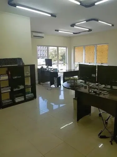 Sala Comercial com 104 m² e 2 vagas - Trindade, em Florianópolis.