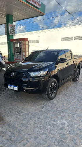 Toyota Hilux CD SR 4X4 2.8 TDI Diesel Aut. 2025