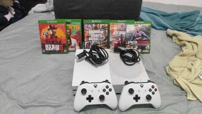 Xbox one s com 5 jogos