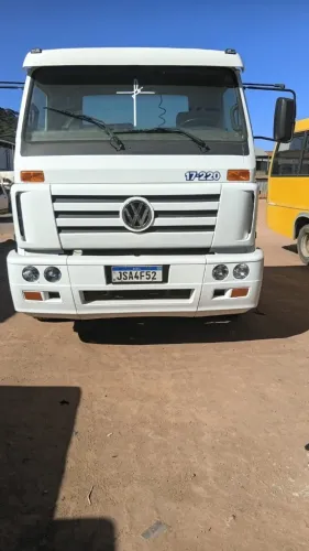 VOLKSWAGEN 17.220 WORKER 2008/2009 - R$ 189.000