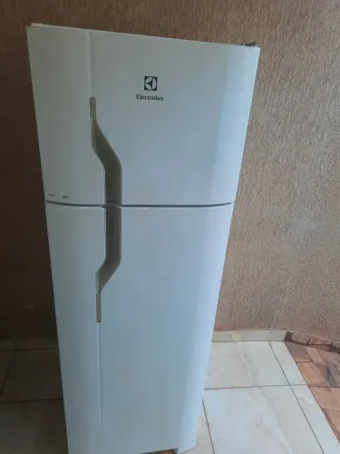 Geladeira Electrolux DC35 Duplex 