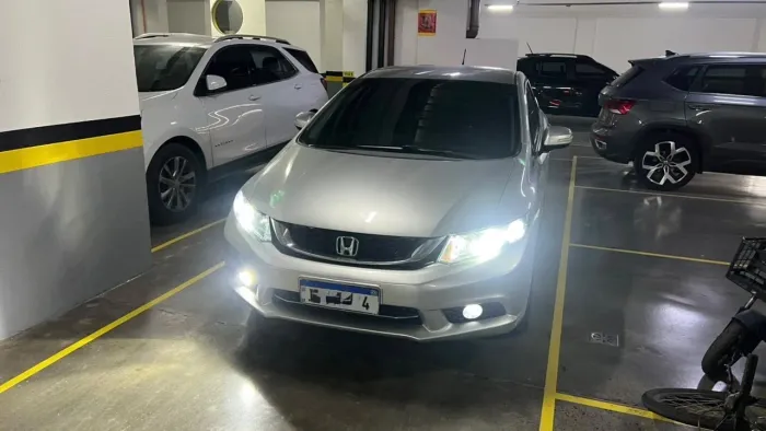 Honda Civic Sedan LXR 2.0 Flexone 16V Aut. 4P 2016