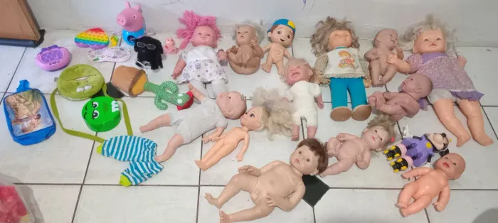 Lote de brinquedos 