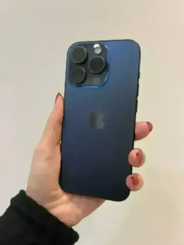 iPhone 15 Pro 128GB Azul - 86% Bateria - Seminovo - Retirada em Loja Física em BH