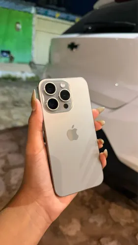 iPhone 15 pro 128gb todo original 
