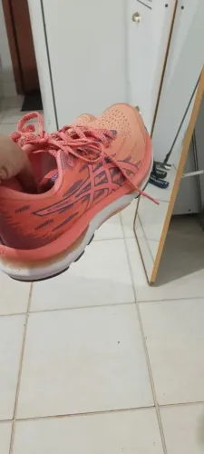 Tênis semi novo  tamanho 36