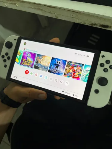Nintendo Switch OLED Bloqueado + Jogos