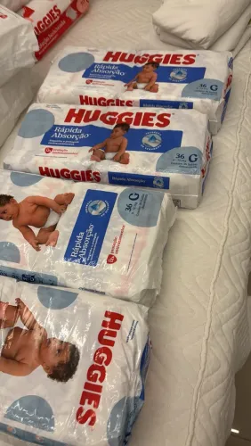 Fraldas g Huggies