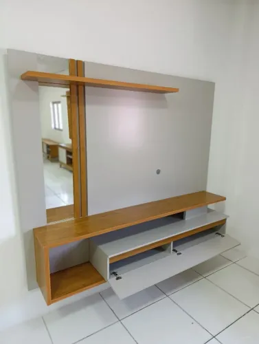 Renove Sua Sala com um Painel Moderno, Prático e Cheio de Estilo