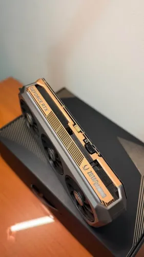 RTX 5080 Zotac AMP Extreme Infinity 16gb