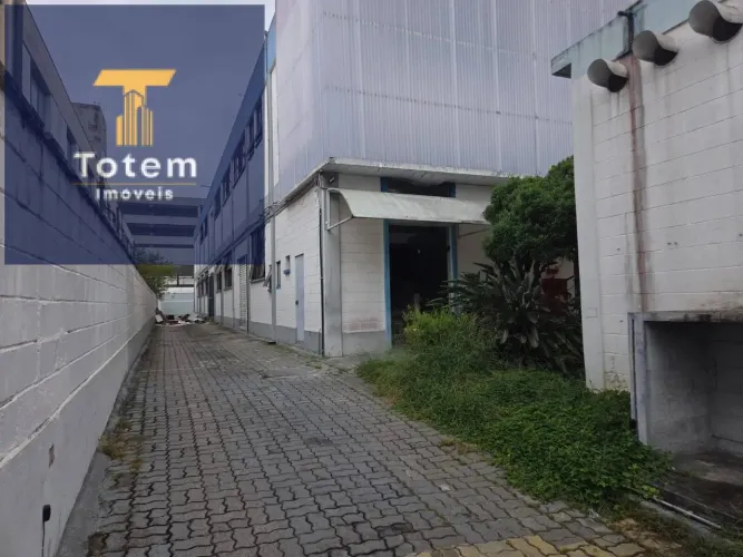 GALPÃO COMERCIAL PARA LOCAÇÃO 2.002,89 m²