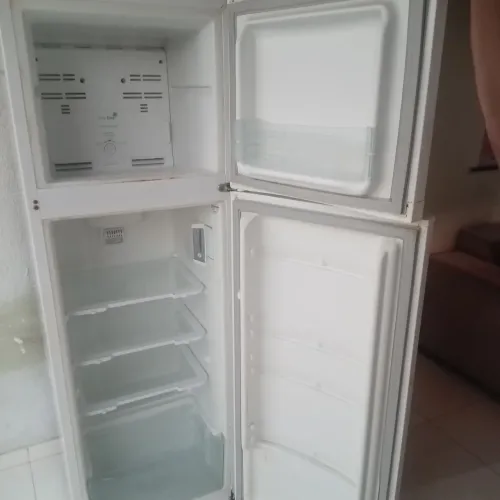 Vendo geladeira