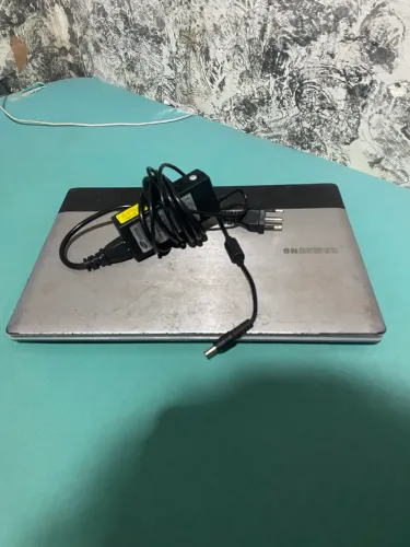 Notebook Samsung semi novo