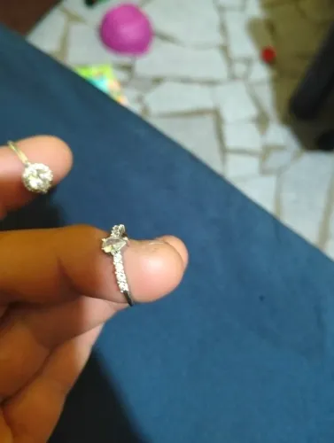 Vendo pratas semi novas, dois anéis femininos e uma pulseira feminina com detalhes versati