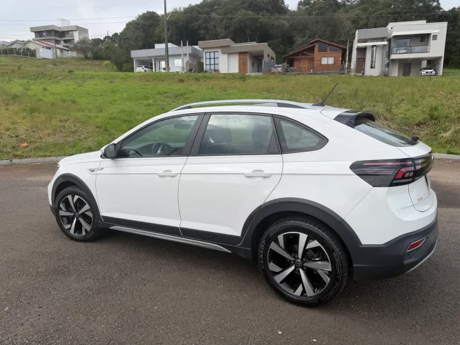 Volkswagen Nivus Highline 1.0 200 TSI Flex AUT 2021