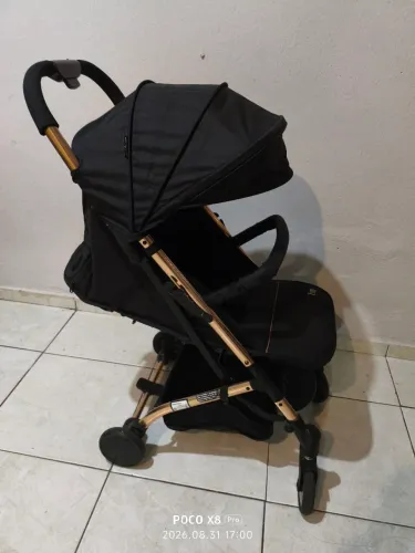 Carrinho de bebê Zap metal cobri Burigotto compaquito dobrável 