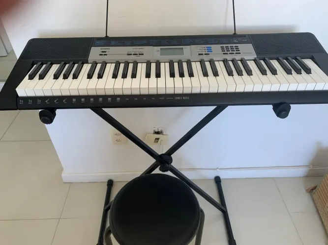 Teclado Casio CTK-1550