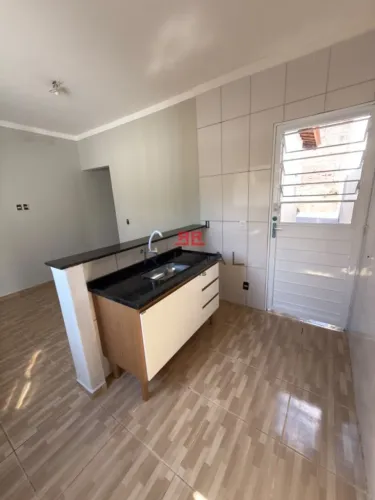 Casa para venda com 40,35 m² e 2 quartos no Parque Jaraguá, Bauru - SP