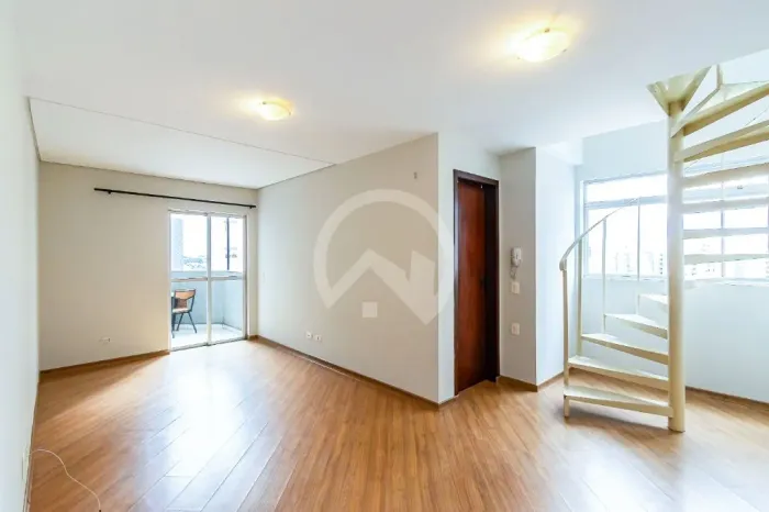 Apartamento duplex/cobertura para alugar com 1 quarto no ED. ZODÍACO, Curitiba.