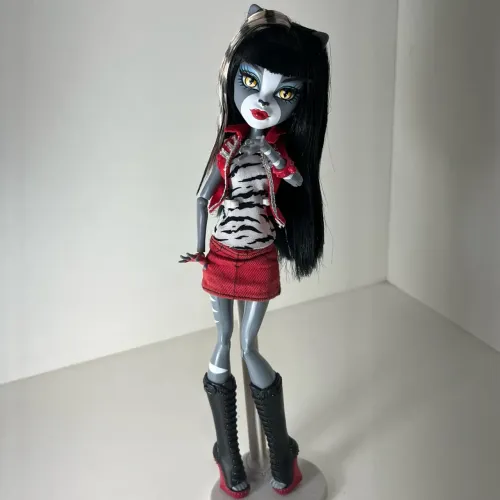 Purrsephone Primeiro Lançamento | Boneca Monster High