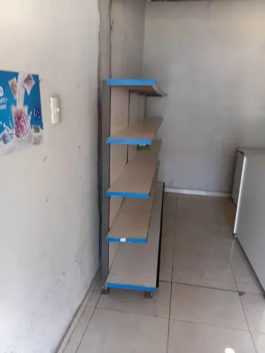 Vendo prateleira