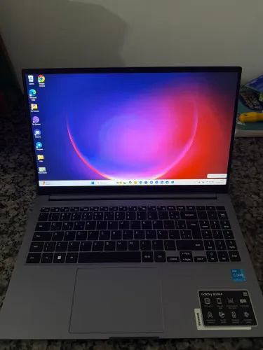 Samsung Galaxy Book4 Intel Core i3 | 8GB RAM | SSD 256GB | Full HD