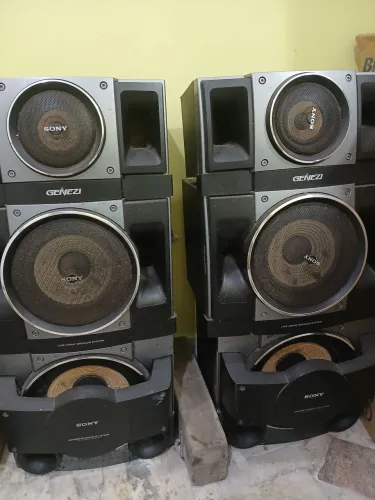 Caixa de som genezzi sony