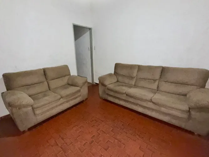 Sofás 2 e 3 lugares - Usado