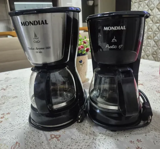 2 cafeteiras com defeito da Mondial